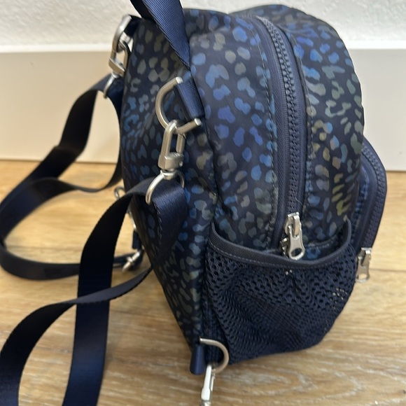 Fabletics mini backpack rainbow leopard print - Picture 9 of 13